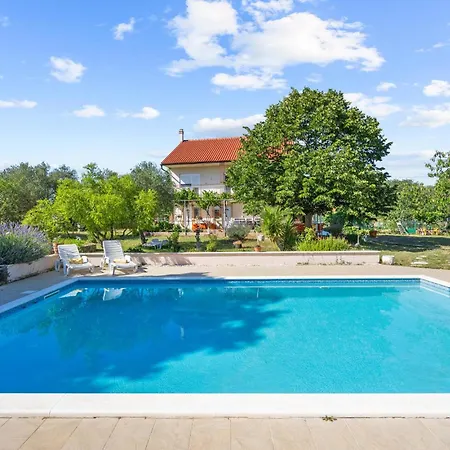 Beautiful In With Kitchen Apartment Lozovac