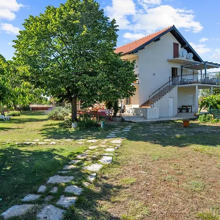 Appartement Beautiful In With Kitchen *